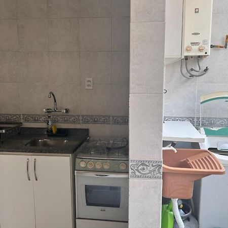 Pertinho Consulado Americano Ar Condicionado 2 Quartos Ate 5 Pessoas Av Carlos Gomes Porto Alegre Luaran gambar
